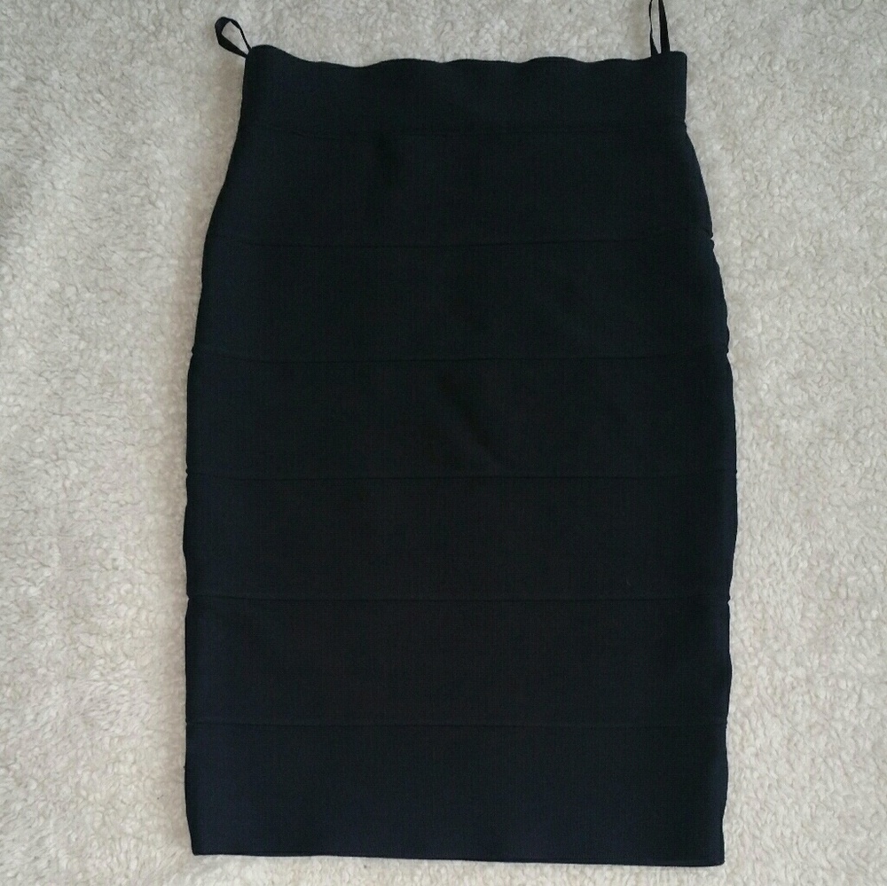 BCBG black stretch pencil skirt